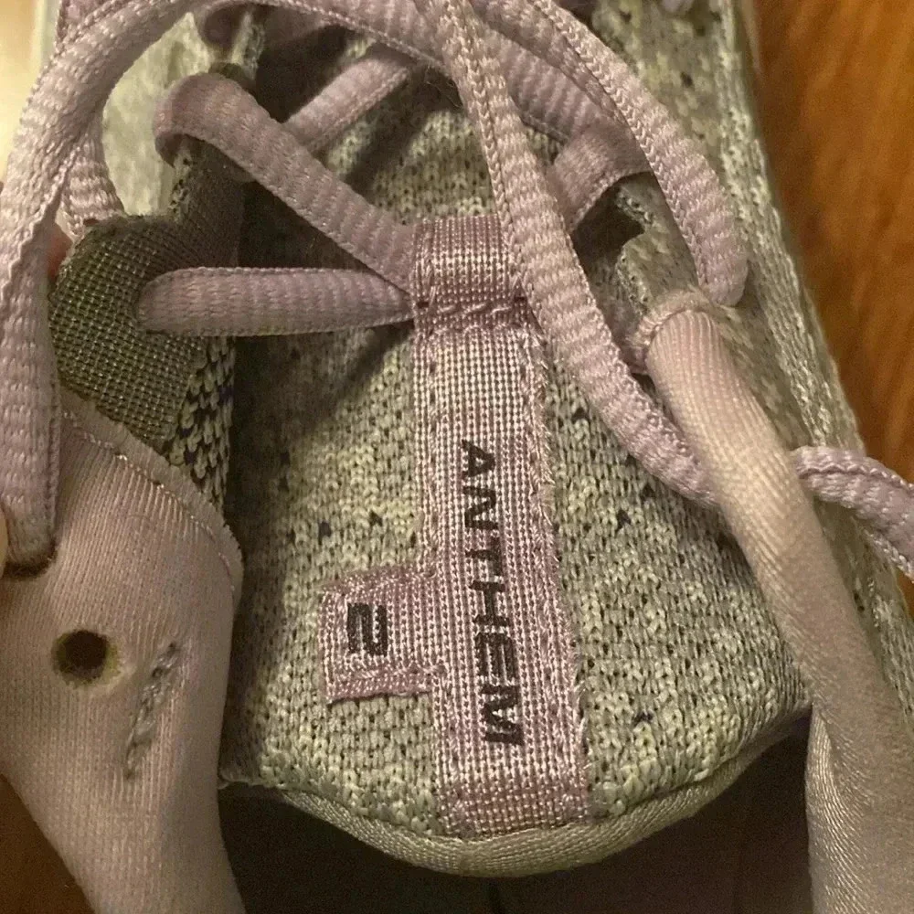 Brooks Anthem 2 - gray and purple sneakers - great condition- size 9.5